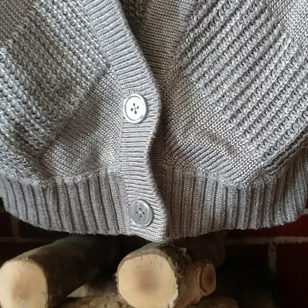 Gray short sleeve cardigan shrug - Picture 4 of 4